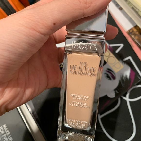 Physicians formula the healthy foundation
